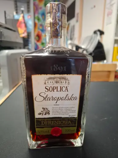 Vodka staropolska dereniowa , vodka fruits du cornouiller 70cl 37,5%